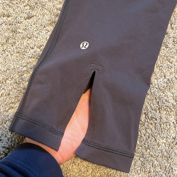 Lululemon Gather & grow Crop *Full-On Luon slit - Picture 4 of 4